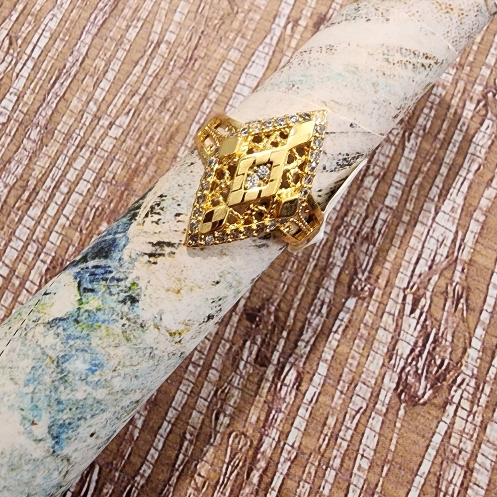 Ring - Picture 2 of 5
